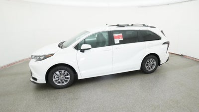 2026 Toyota Sienna LE