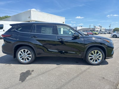 2026 Toyota Highlander Hybrid Limited