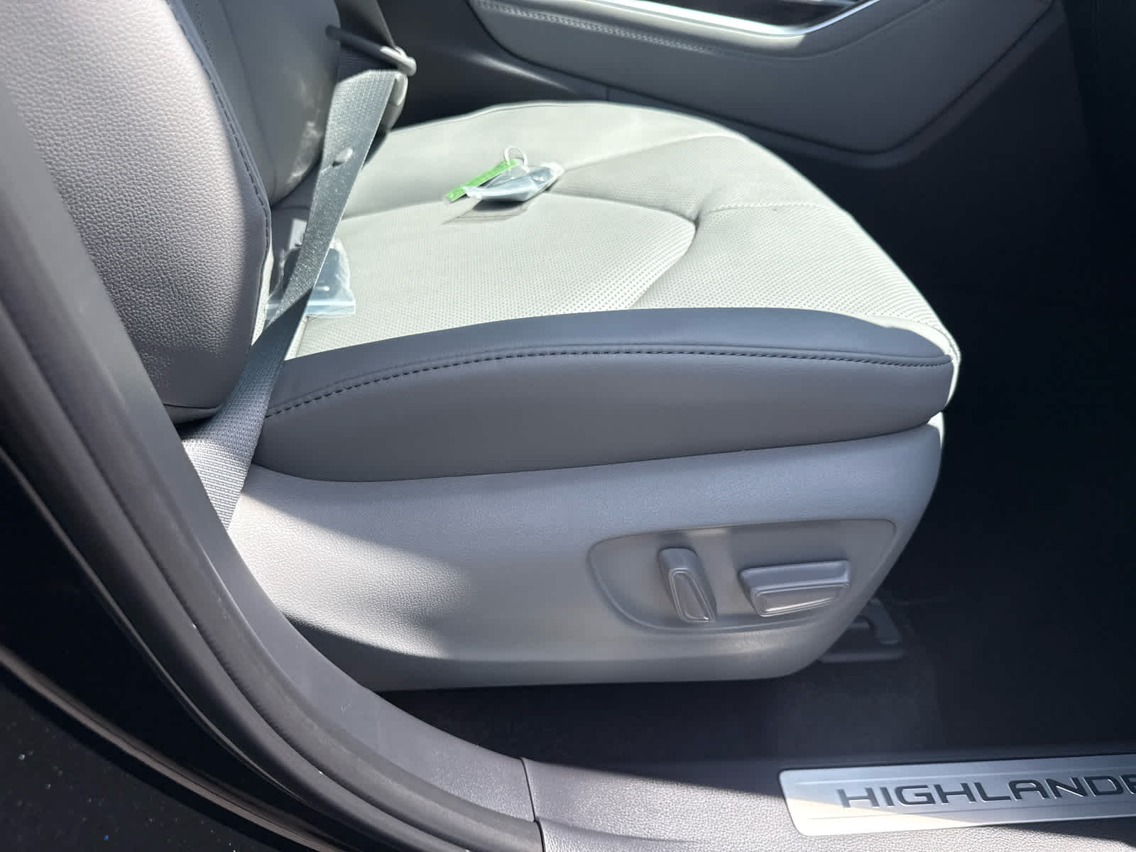 2026 Toyota Highlander Hybrid Limited