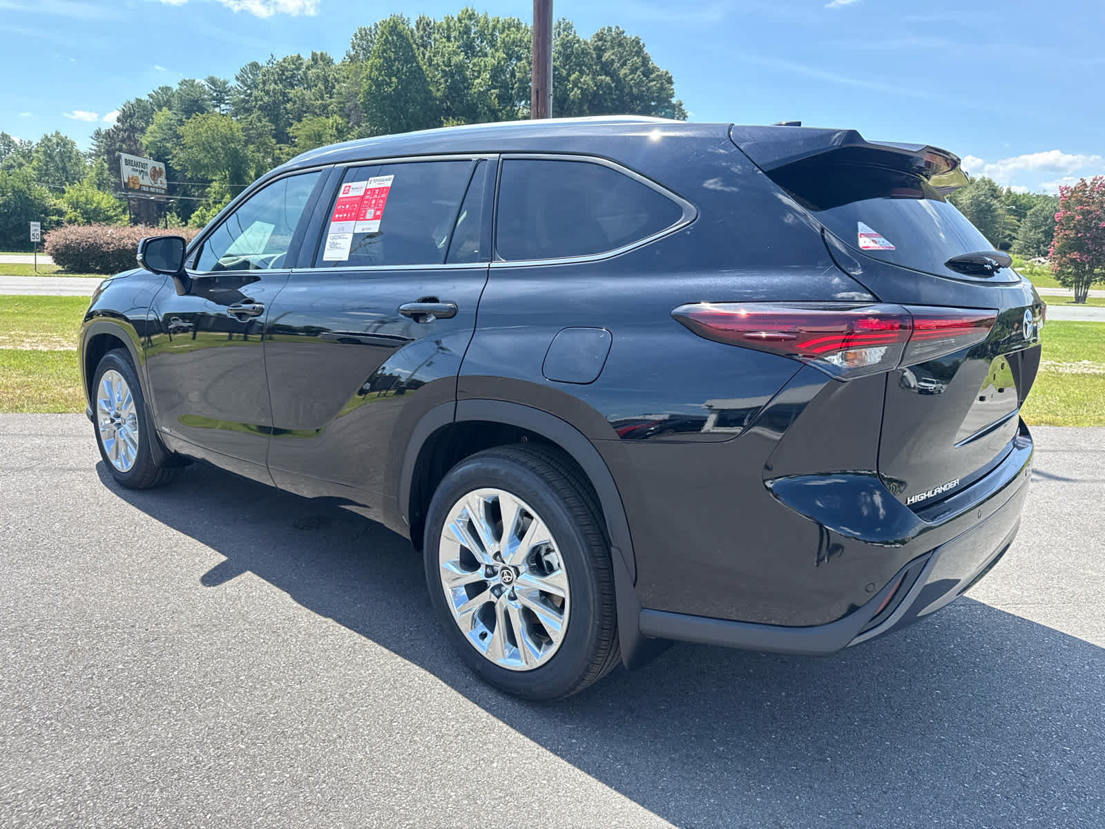 2026 Toyota Highlander Hybrid Limited