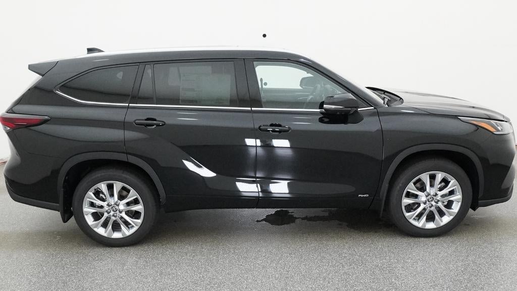 2026 Toyota Highlander Hybrid Limited
