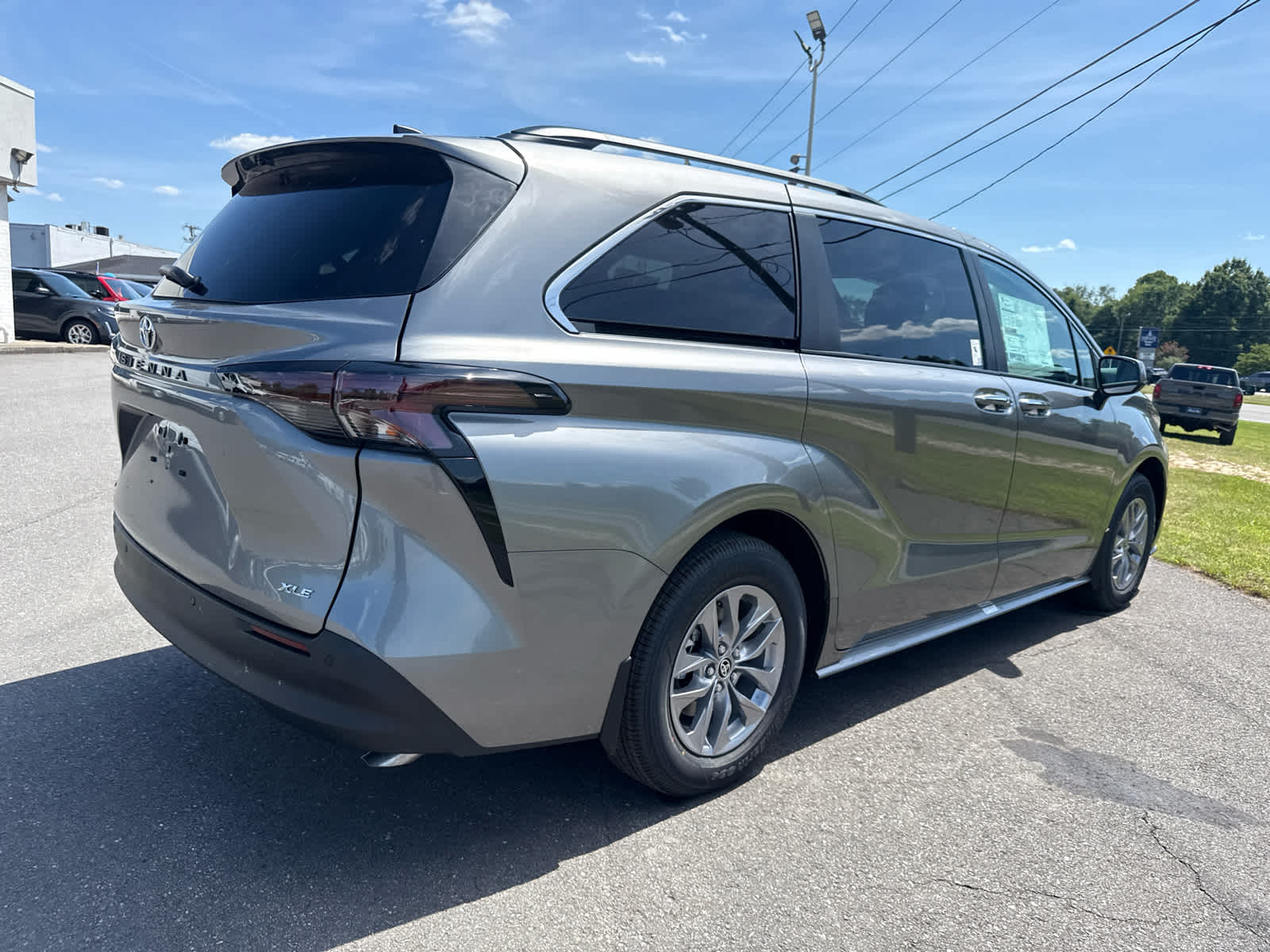 2026 Toyota Sienna XLE