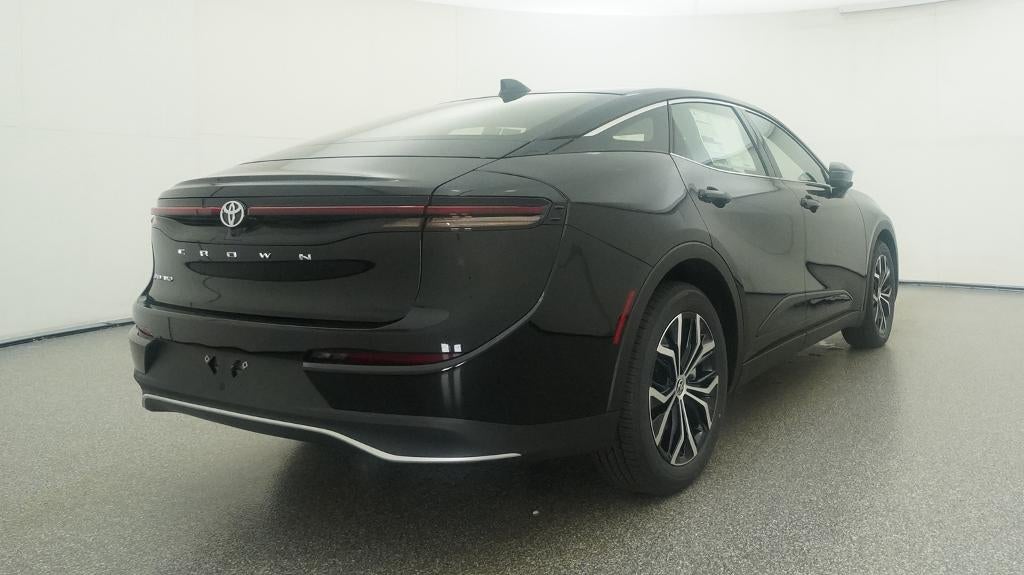 2026 Toyota Toyota Crown XLE