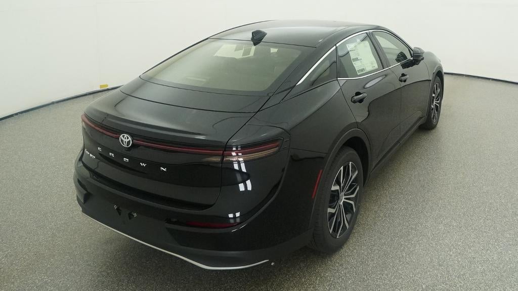 2026 Toyota Toyota Crown XLE