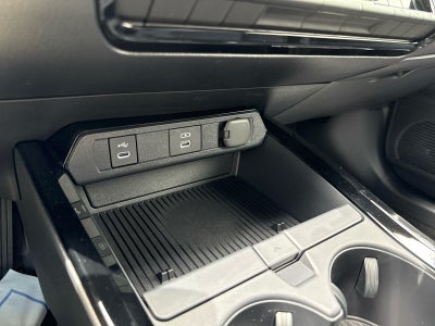 2025 Toyota Prius Plug-in Hybrid XSE