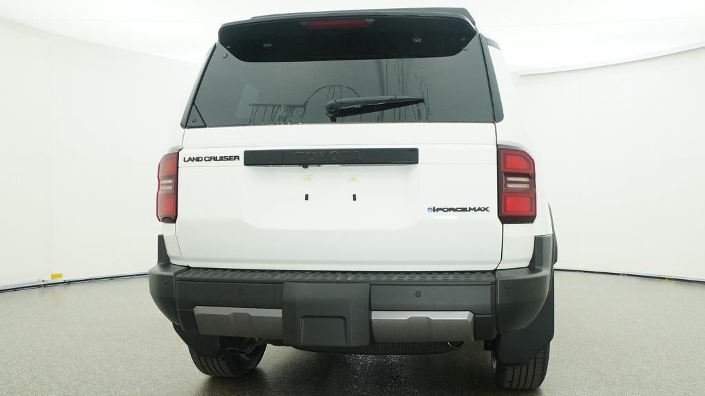 2027 Toyota Land Cruiser 4WD (Natl)