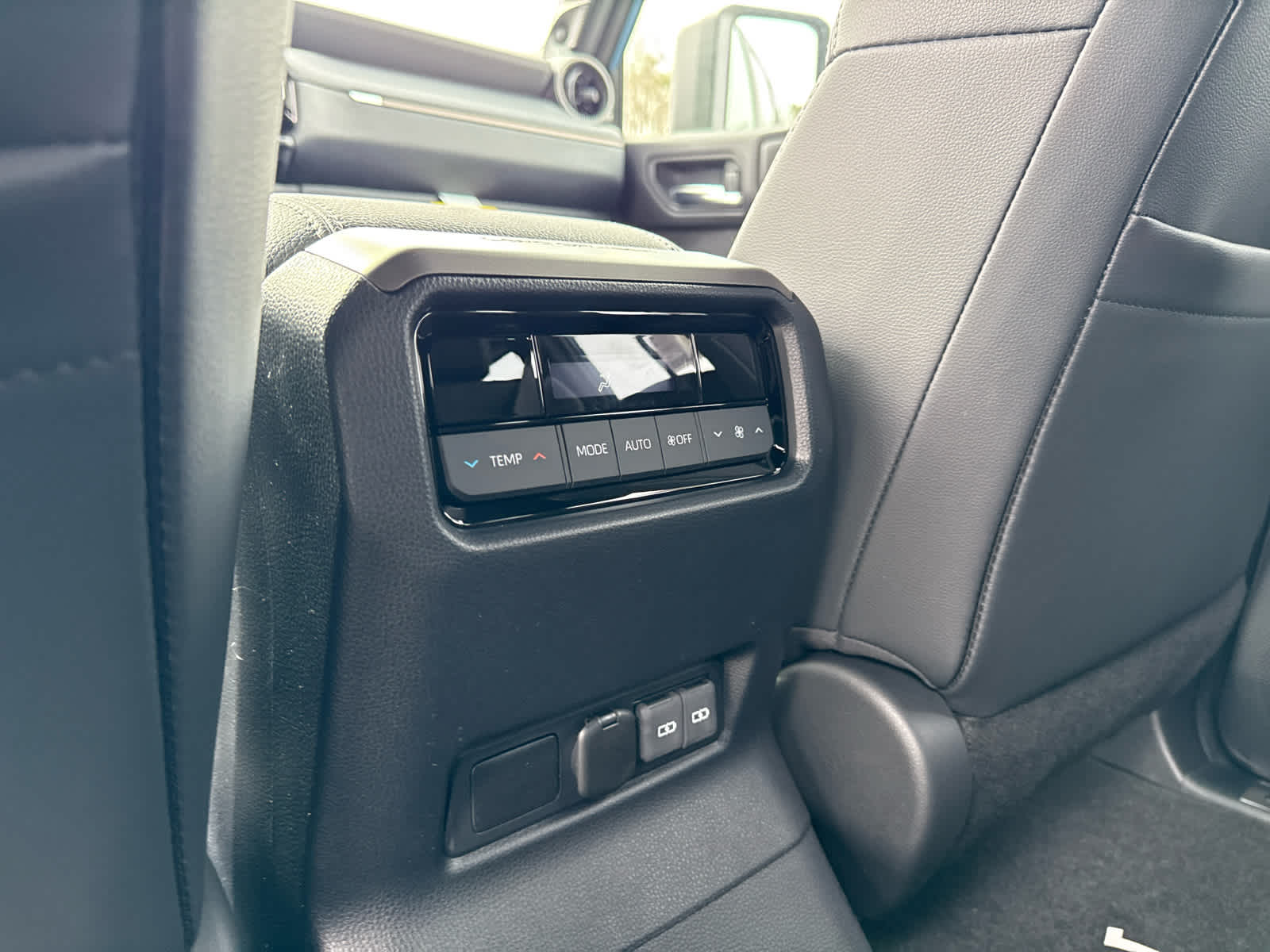 2026 Toyota Land Cruiser 4WD (Natl)