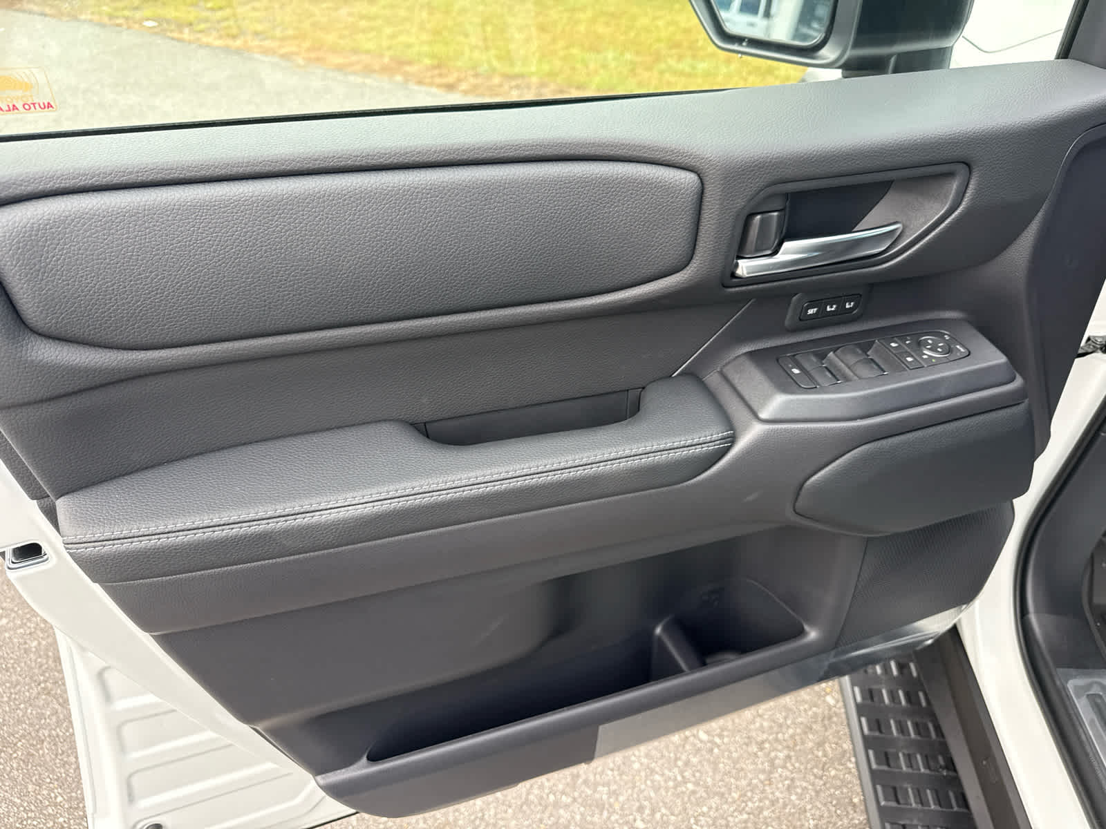 2027 Toyota Land Cruiser 4WD (Natl)
