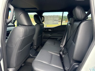 2027 Toyota Land Cruiser 4WD (Natl)