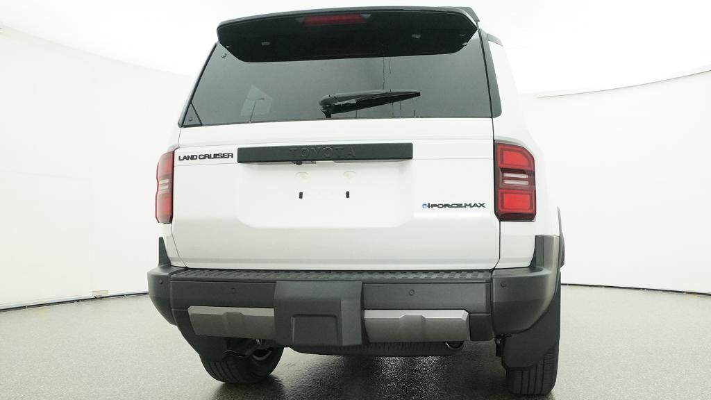 2027 Toyota Land Cruiser 4WD (Natl)