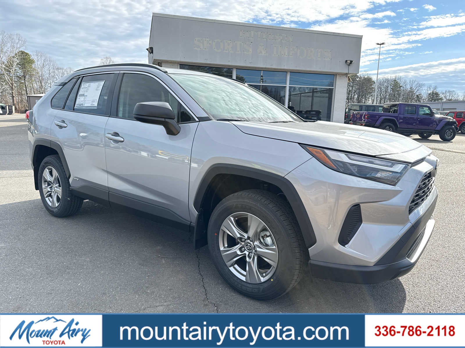 2025 Toyota RAV4 Hybrid LE