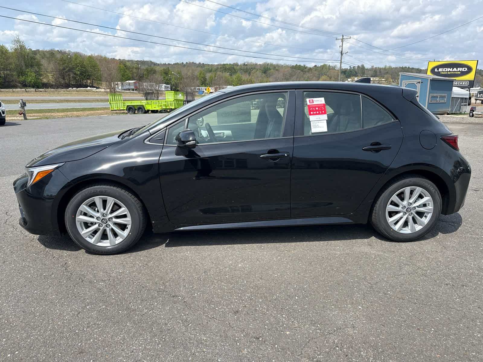 2026 Toyota Corolla Hatchback SE